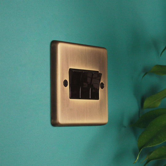 Antique Brass 3 Gang 2 Way Switch