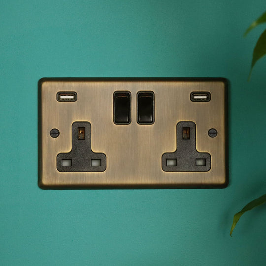 Antique Brass Double Socket with USB