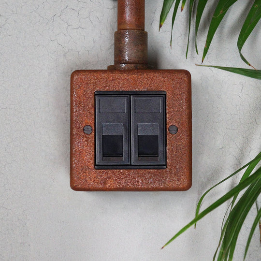 Rusted 2 Gang RJ45 Socket