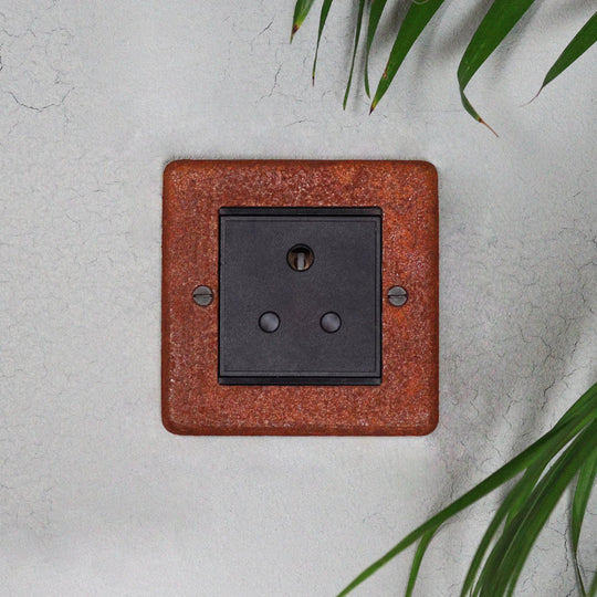 Rusted 5A Socket