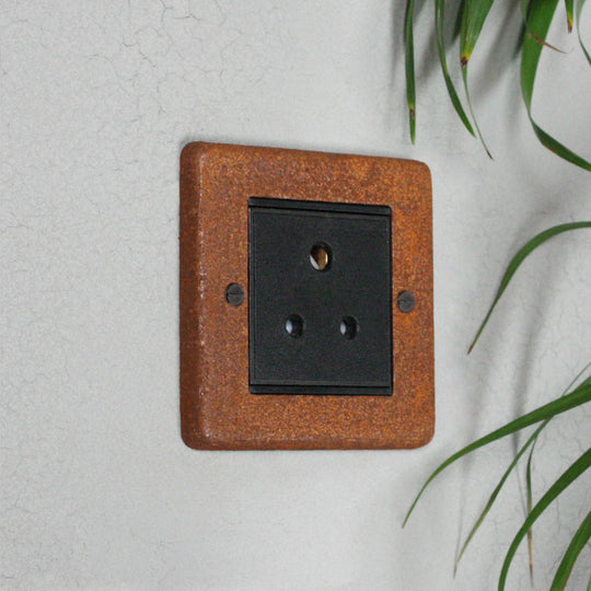 Rusted 5A Socket