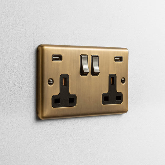 Antique Brass Double Socket with USB