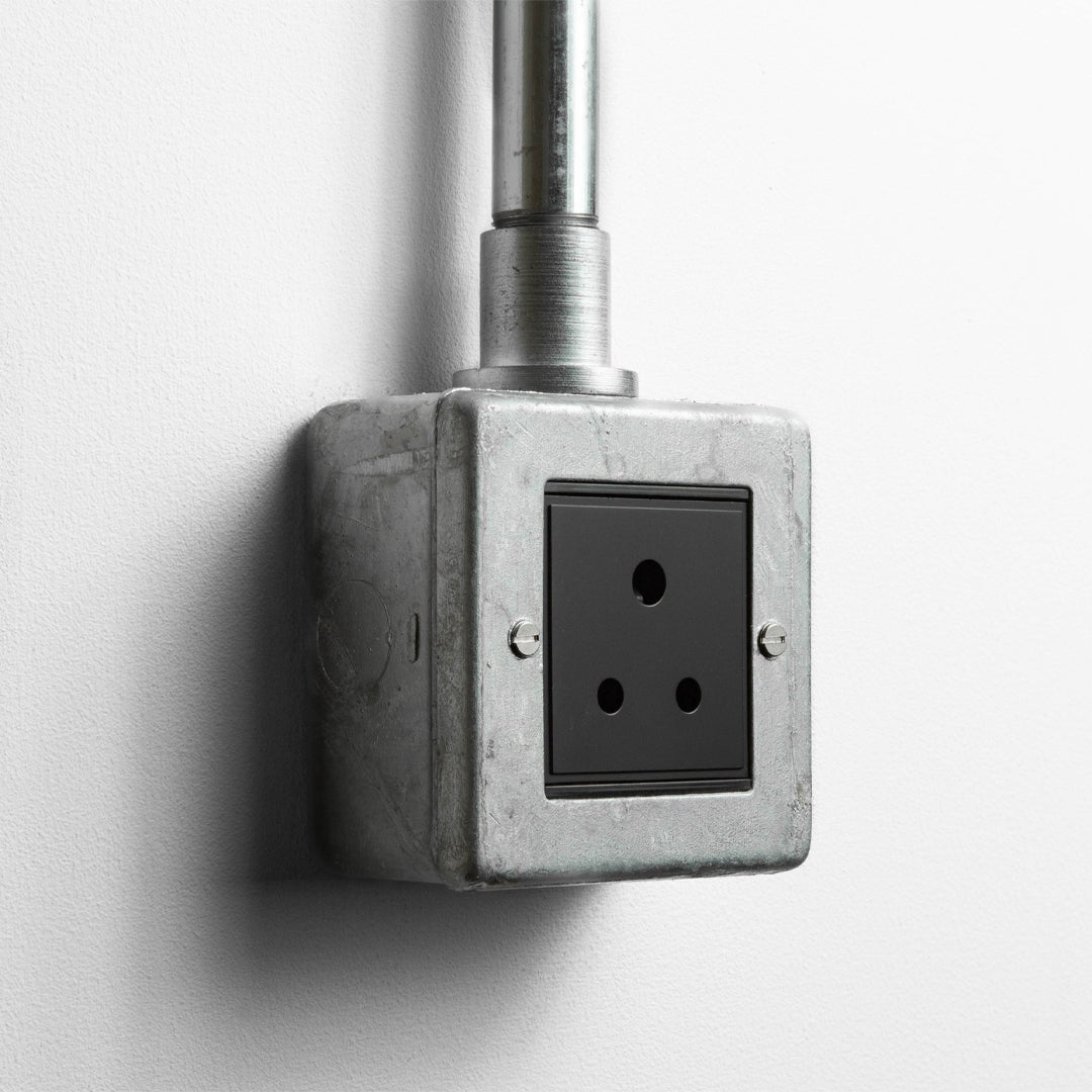Galvanised 5amp Socket