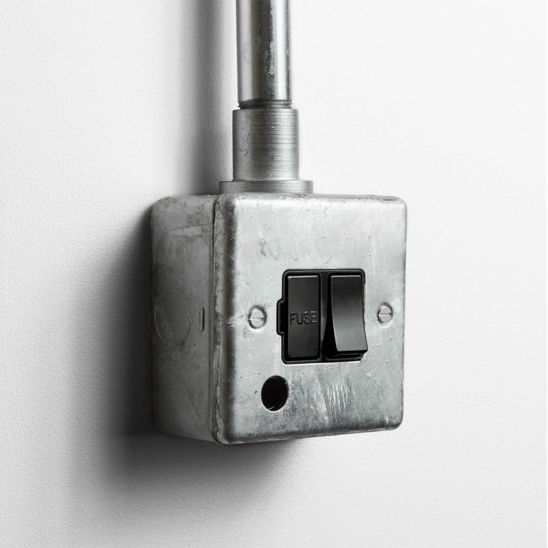 Galvanised Switched Fused Connection Switch With Flex Outlet