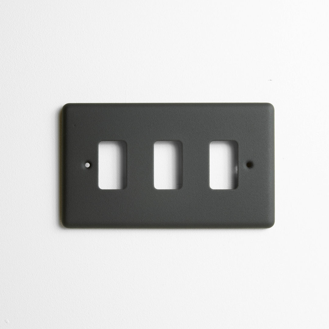 Textured Black Grid Plate