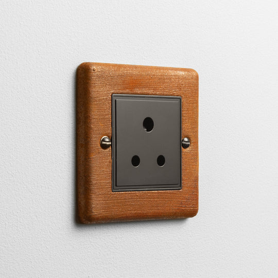 Rusted 5A Socket