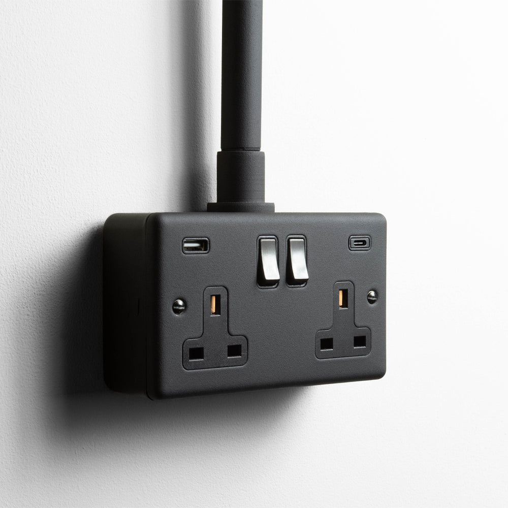 Textured Black Double Socket With USB A & C