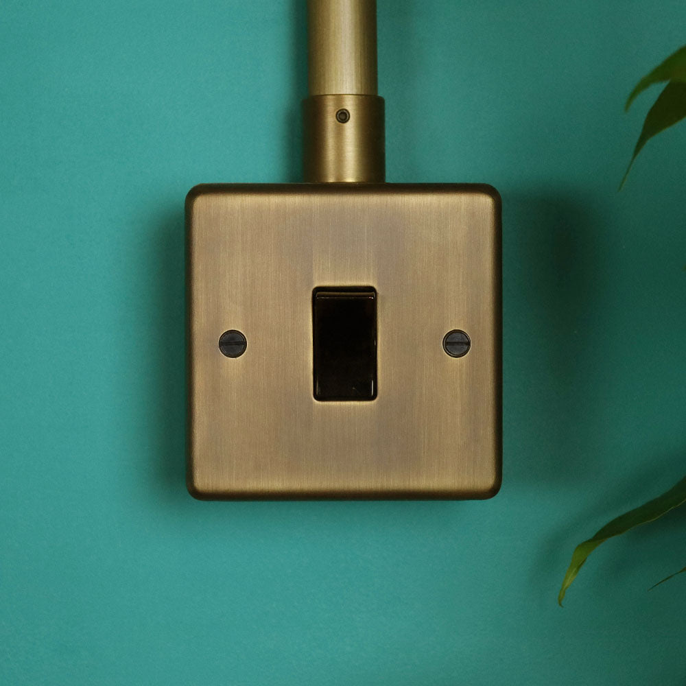Antique Brass 1 Gang 2 Way Switch