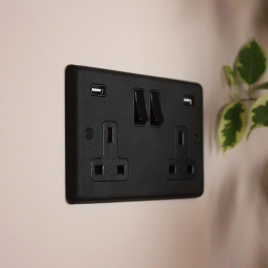 Textured Black Double Socket With USB