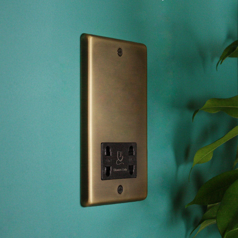 Antique Brass Dual Voltage Shaver Socket