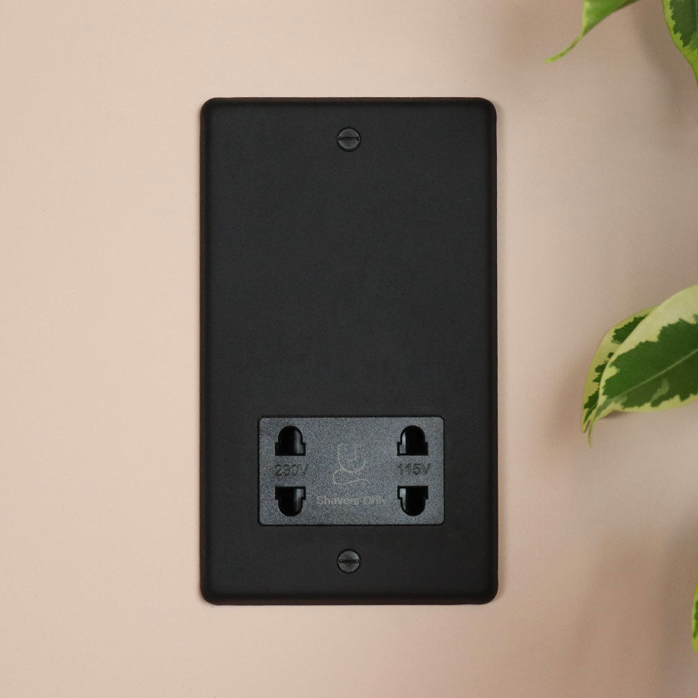 Textured Black Dual Voltage Shaver Socket