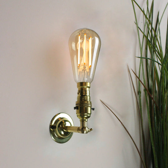 B22 Switched Period Wall Light