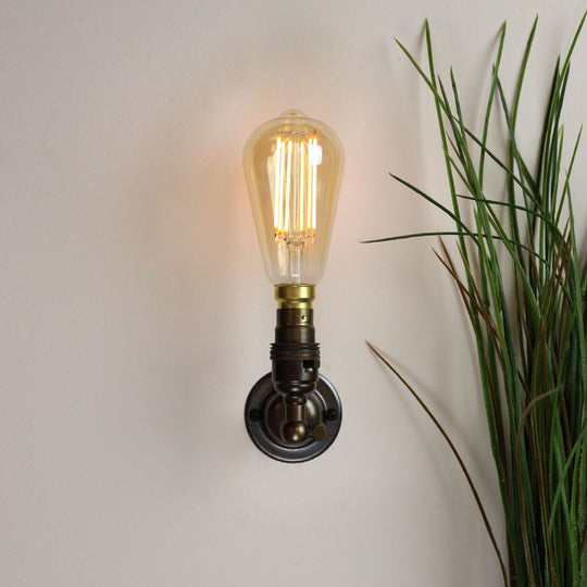B22 Switched Period Wall Light