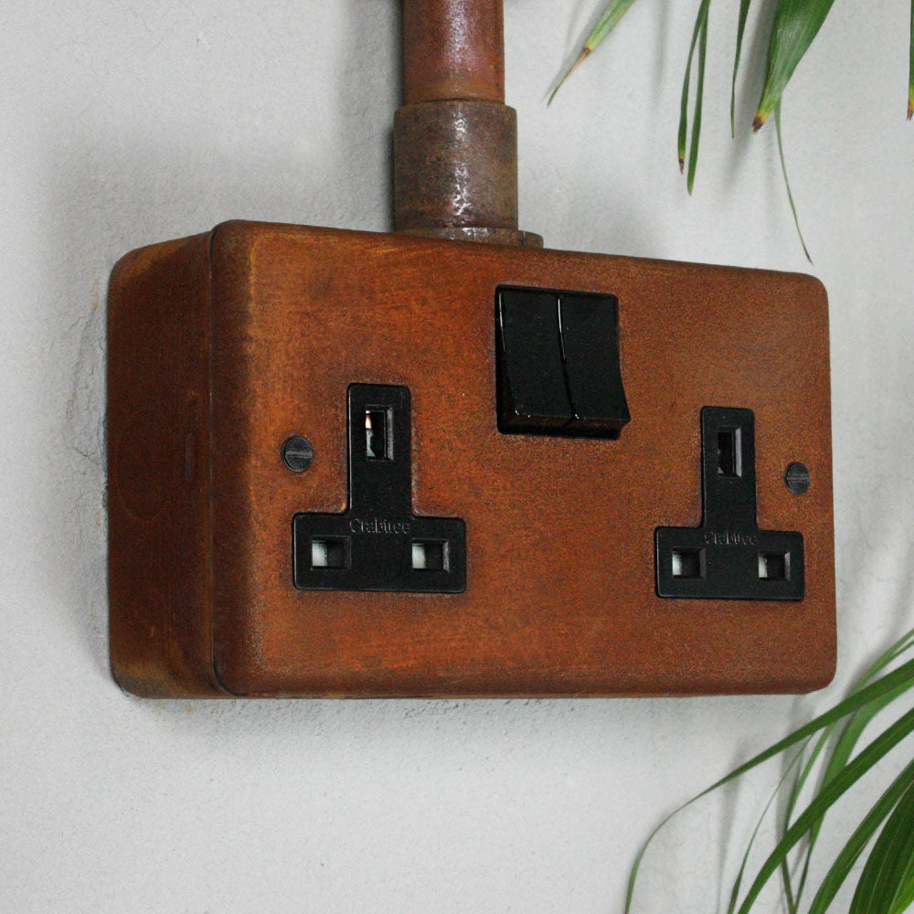 Rusted Double Socket Outlet