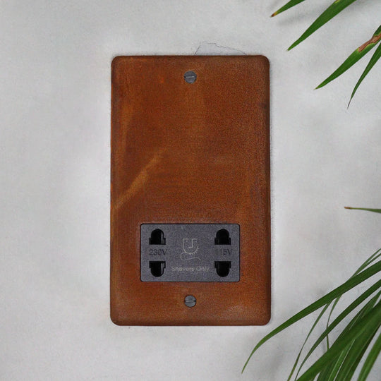 Rusted Dual Voltage Shaver Socket