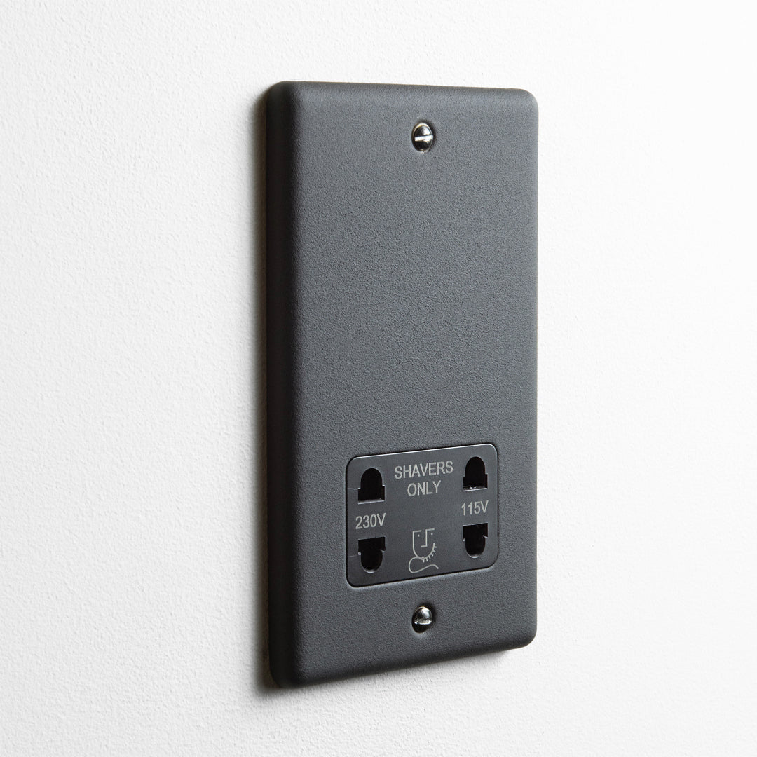 Textured Black Dual Voltage Shaver Socket