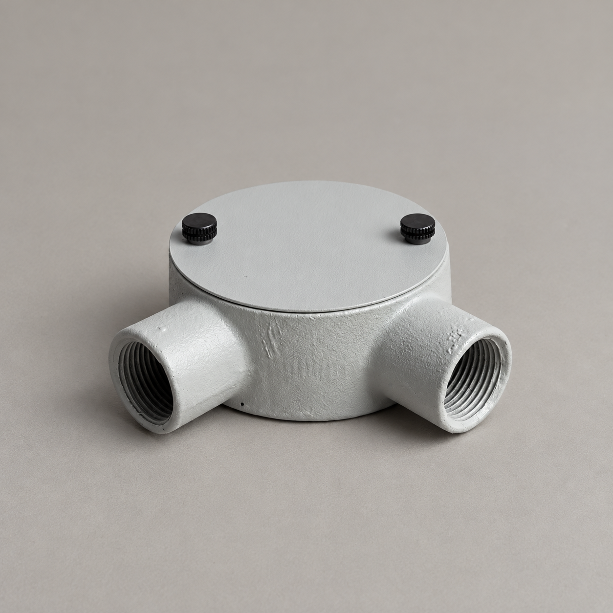 20mm Conduit Angle Box – Feather Gey